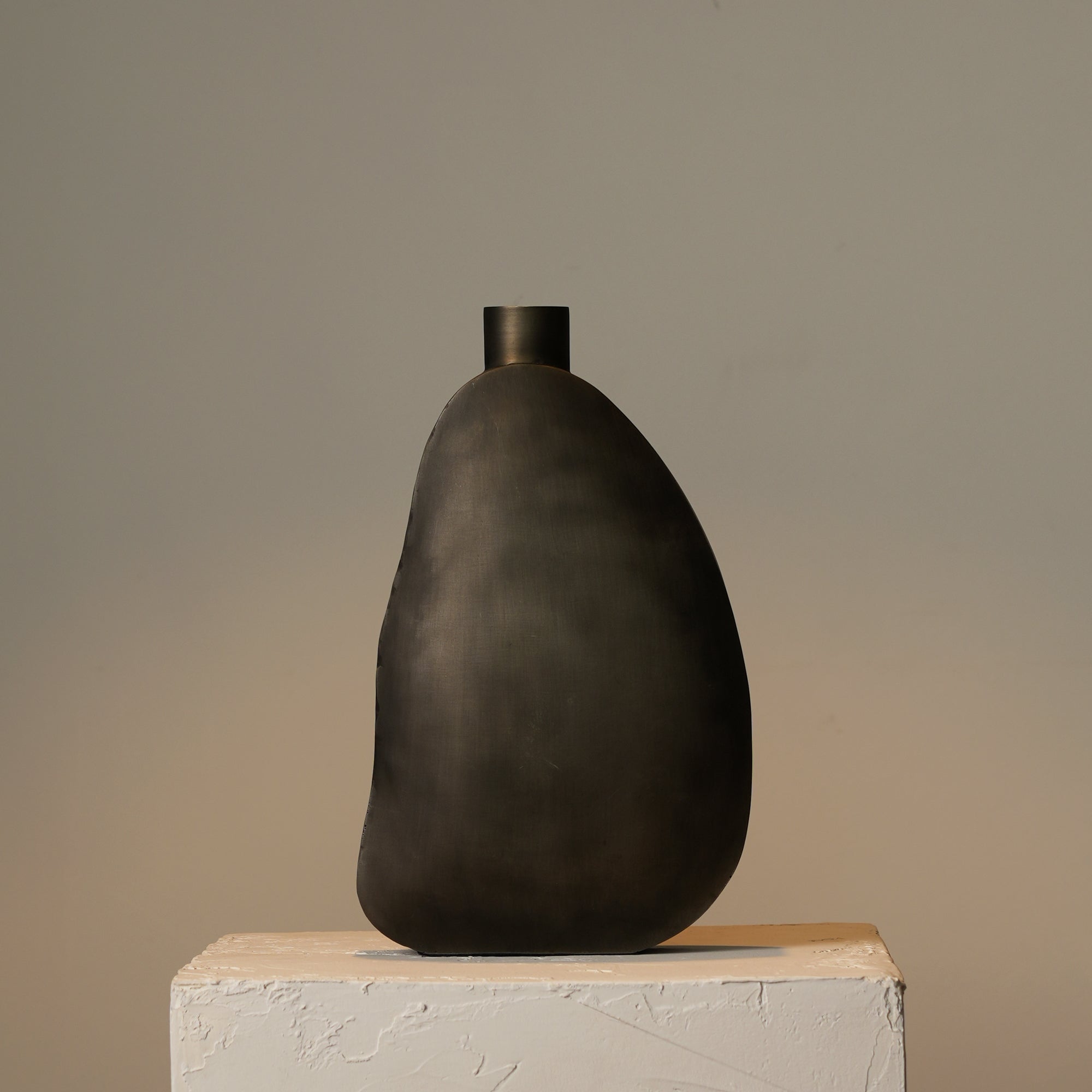 Bronzen antieke metalen vaas - Klein