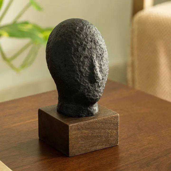 Met de hand vervaardigde rustgevende gezicht Ecomix sculptuur - Mat Zwart Milieuvriendelijke Moderne Woondecoratie Kunst | Sereen Tafelblad Ornament