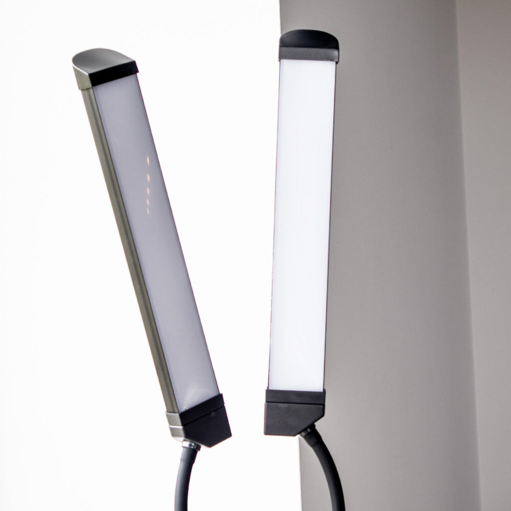 PE Cosmetics - Lampe Multimédia