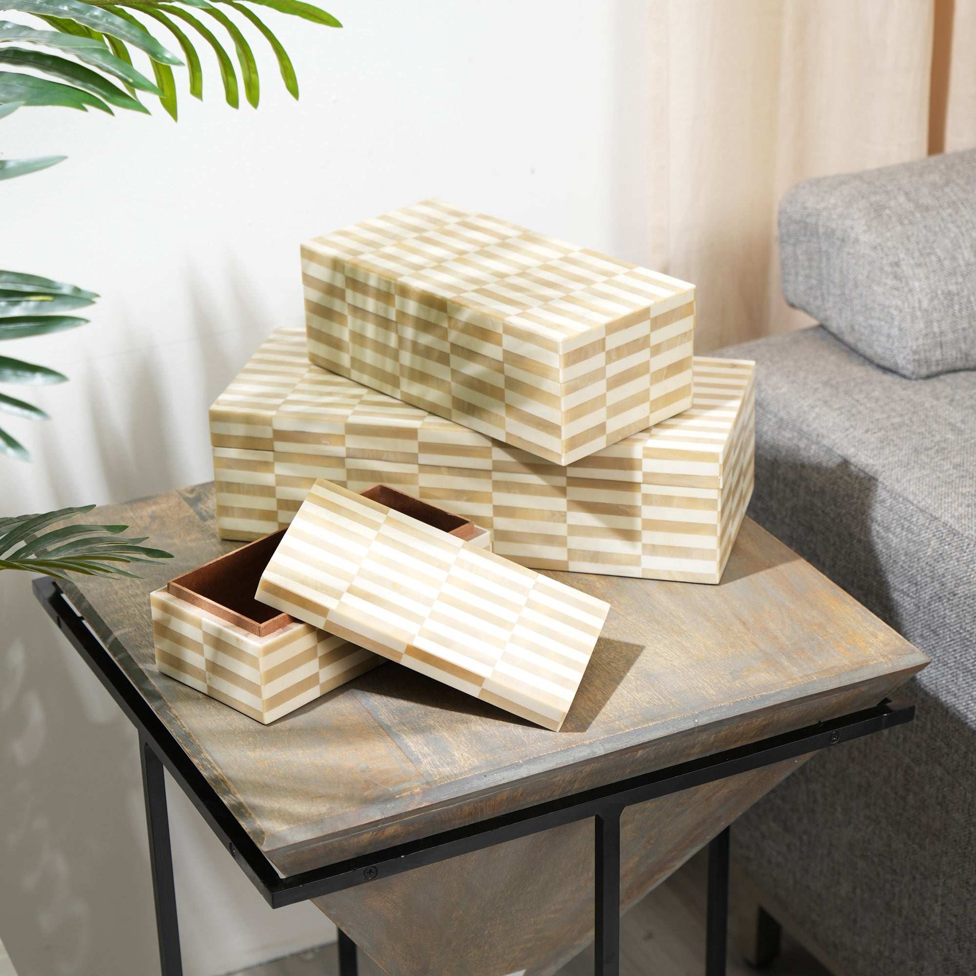 Alicia 3-delige ivoorkleurige hars MDF sieraden- en aandenkenopbergdoos set - Elegant snuisterijenorganizer voor dressoir, bureau