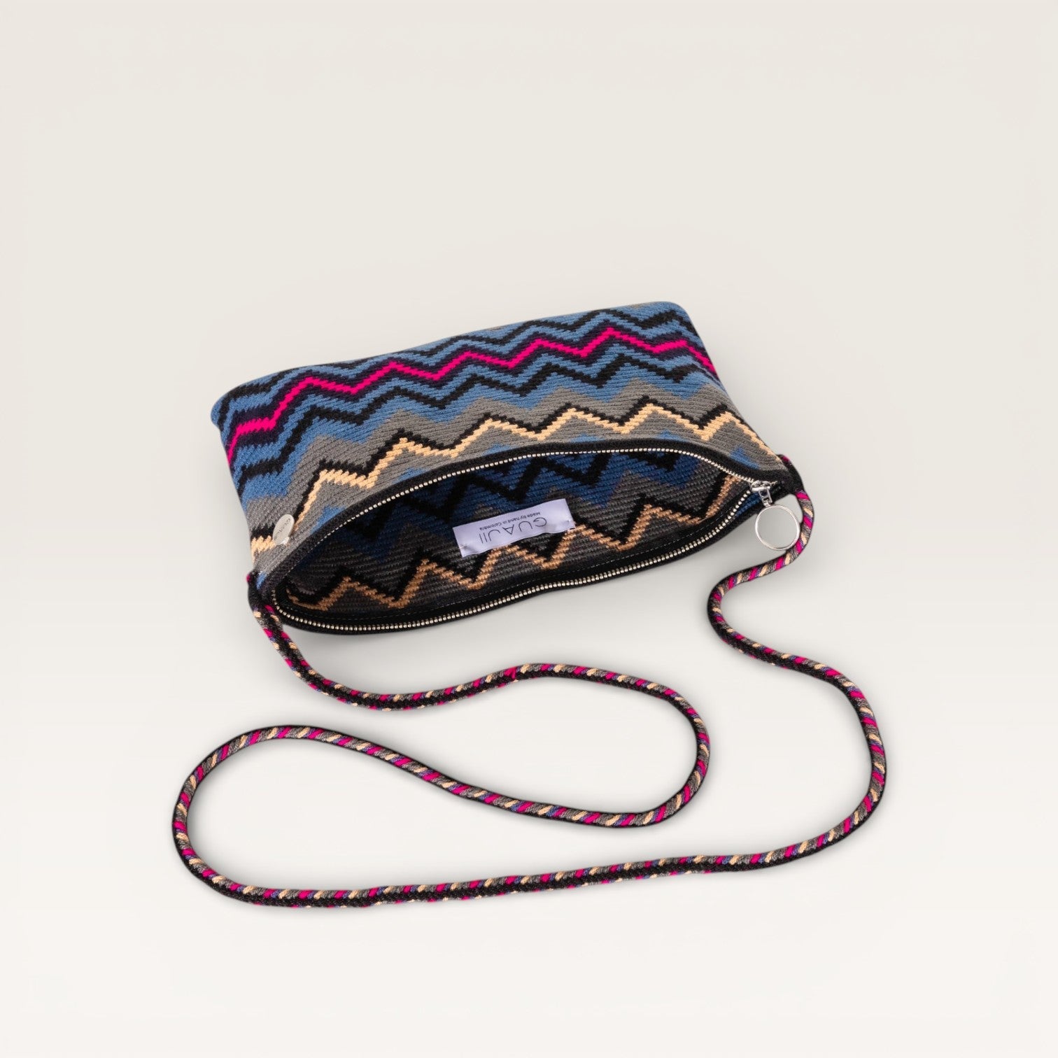 Zigzag crossbody clutch | Steel grey