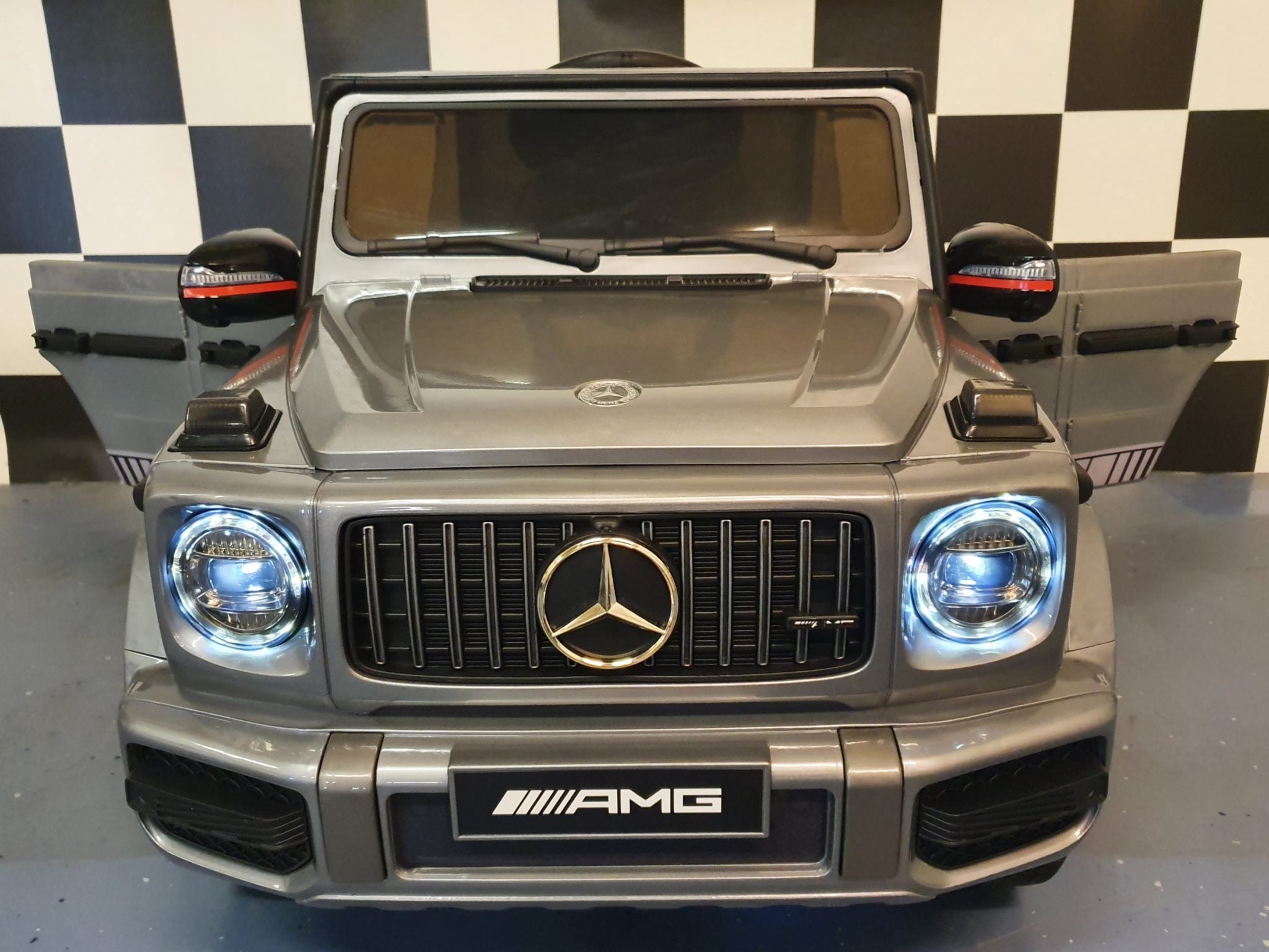 Speelgoedauto Mercedes G63 12 volt metallic grijs 1-persoons