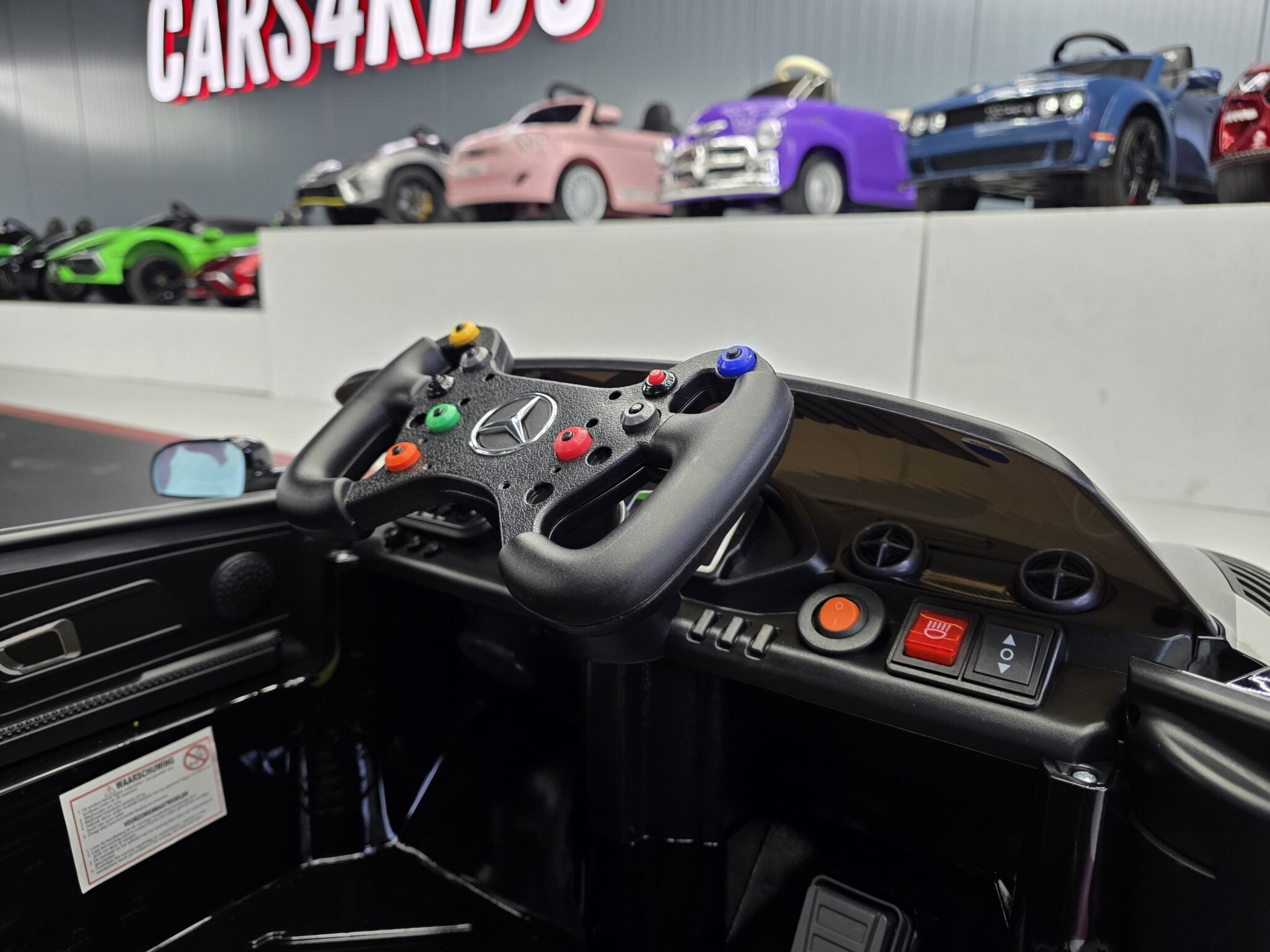 Mercedes AMG GT3 metallic zwart elektrische kinderauto