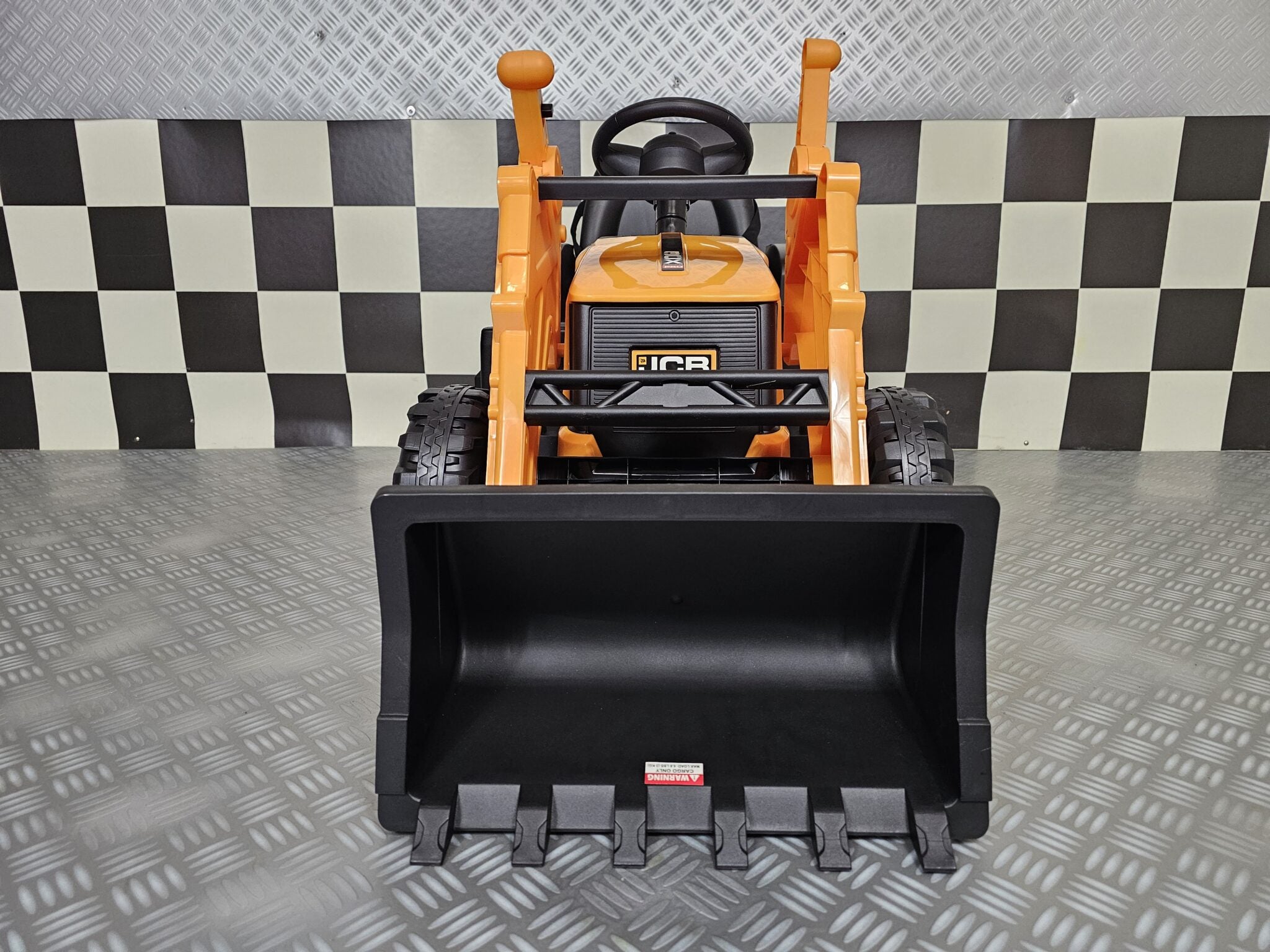 JCB Shovel 12V Battery-Powered Ride-On Tractor