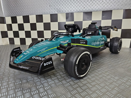 Coche eléctrico infantil Aston Martin Fórmula 1 de 24 voltios