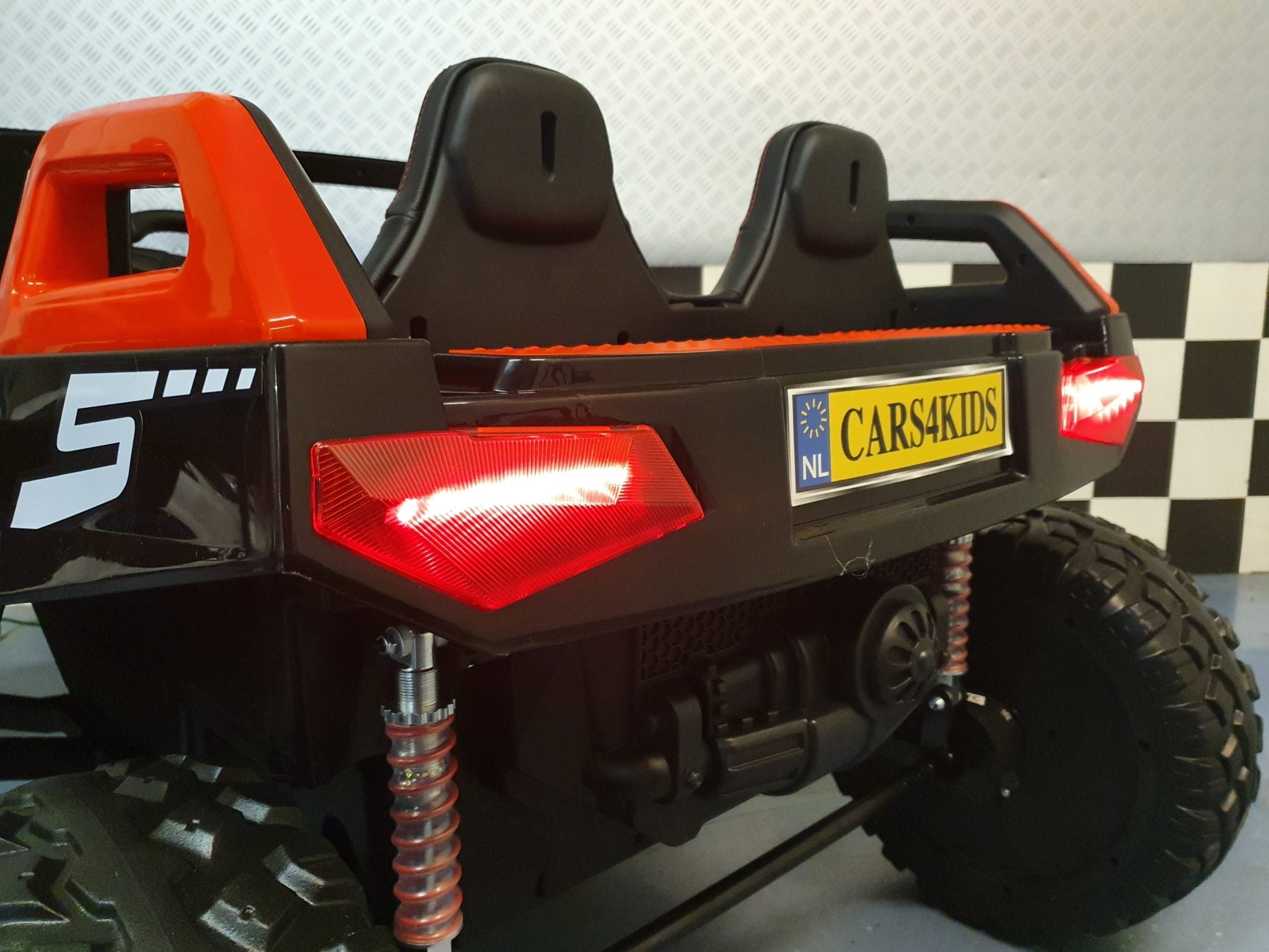 Power Buggy 24 volt, 4-wielaandrijving met afstandsbediening voor 2 kinderen, rood