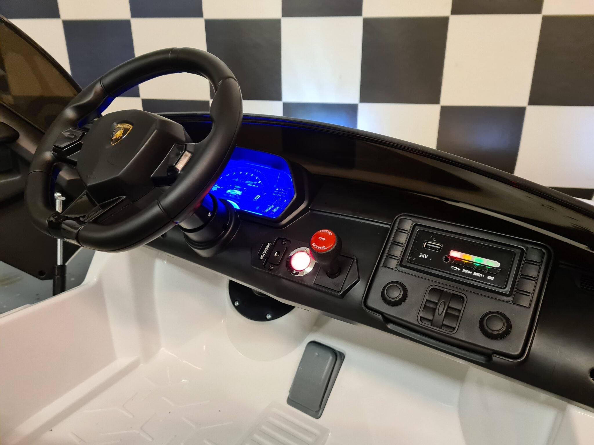 Lamborghini Aventador 2-persoons 24 volt met driftfunctie, wit
