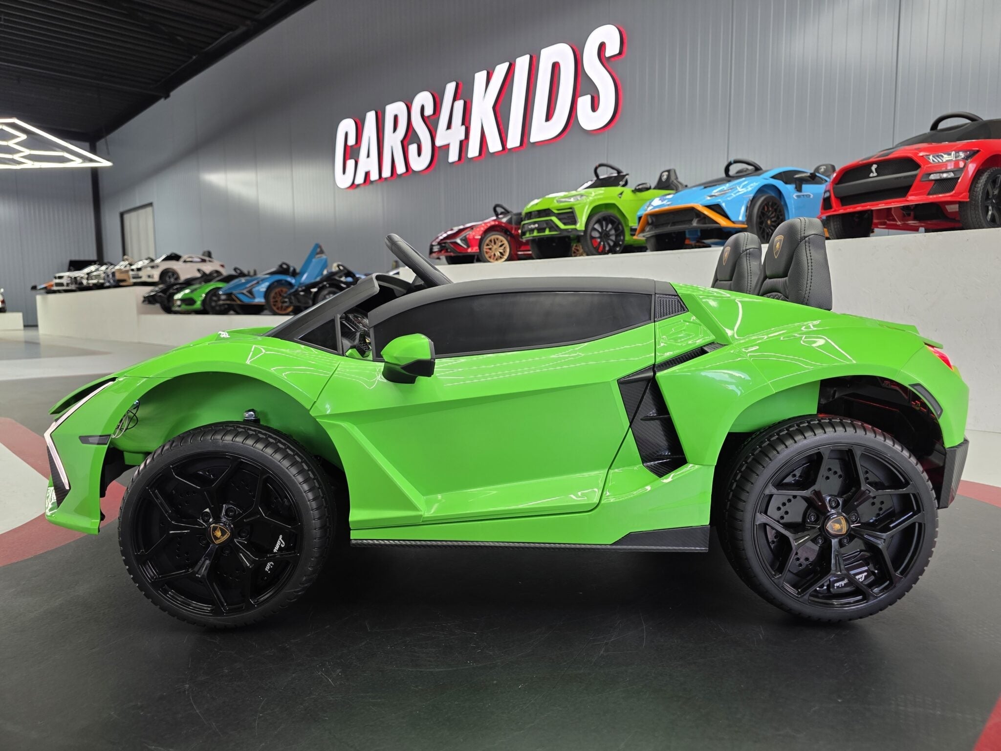Kinderauto Lamborghini Revuelto 2 personen 24 volt