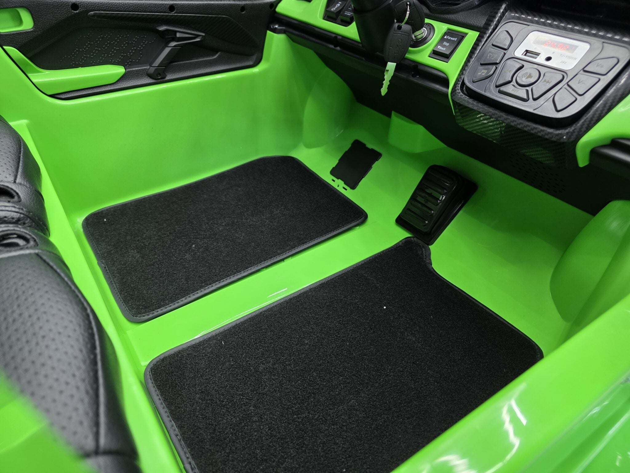 Kinderauto Lamborghini Revuelto 2 personen 24 volt