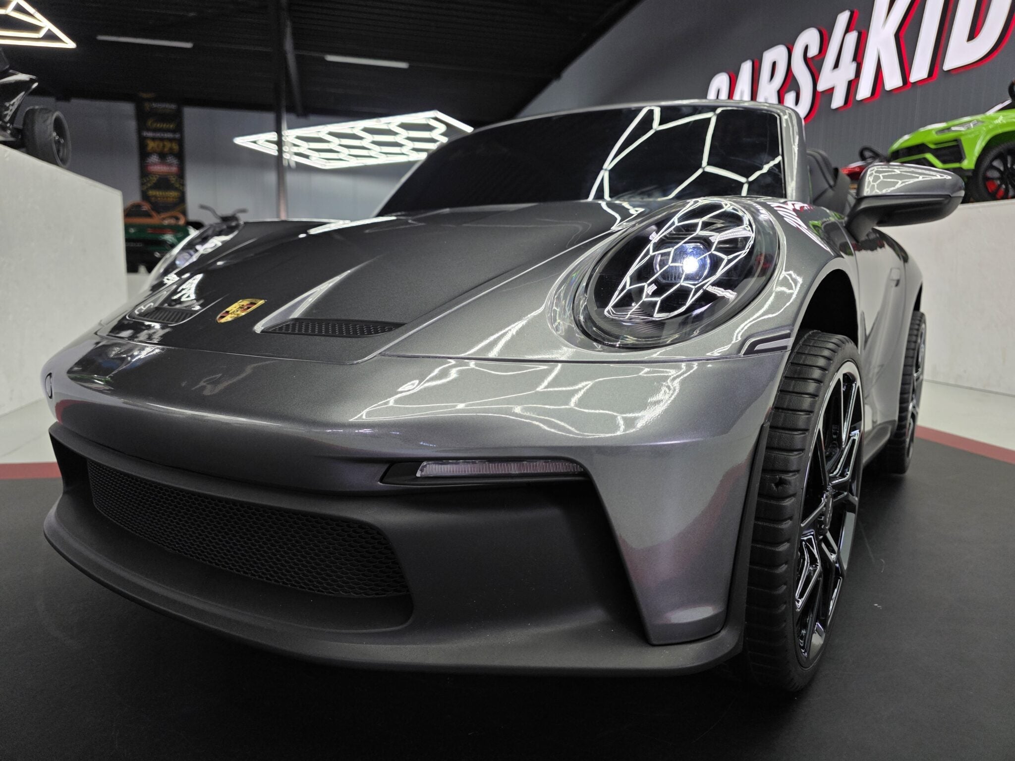 Porsche 911 GT3 24-volt elektrische kinderauto metallic grijs