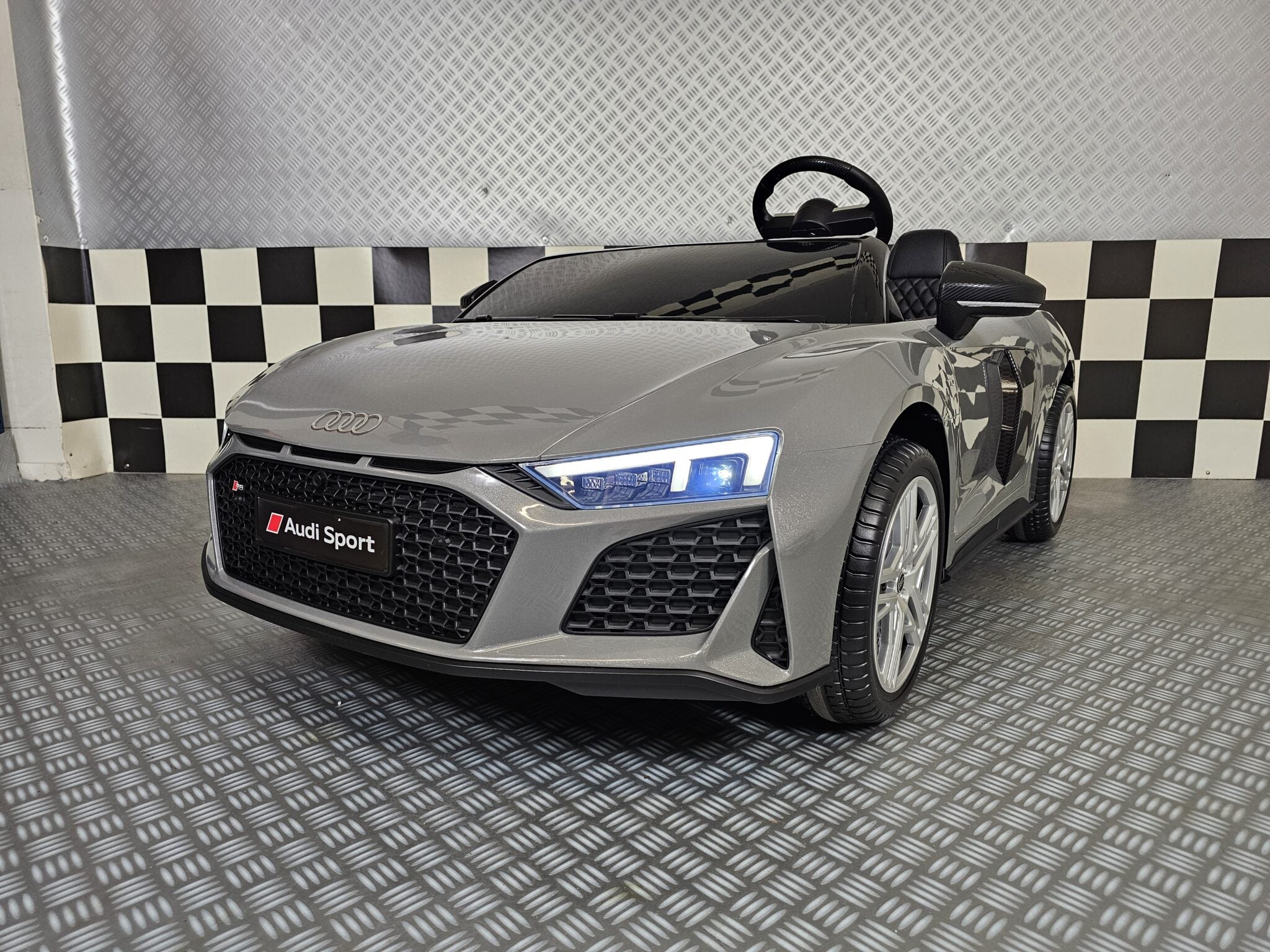 Kinderauto Audi R8 XXL 2-persoons 24 volt