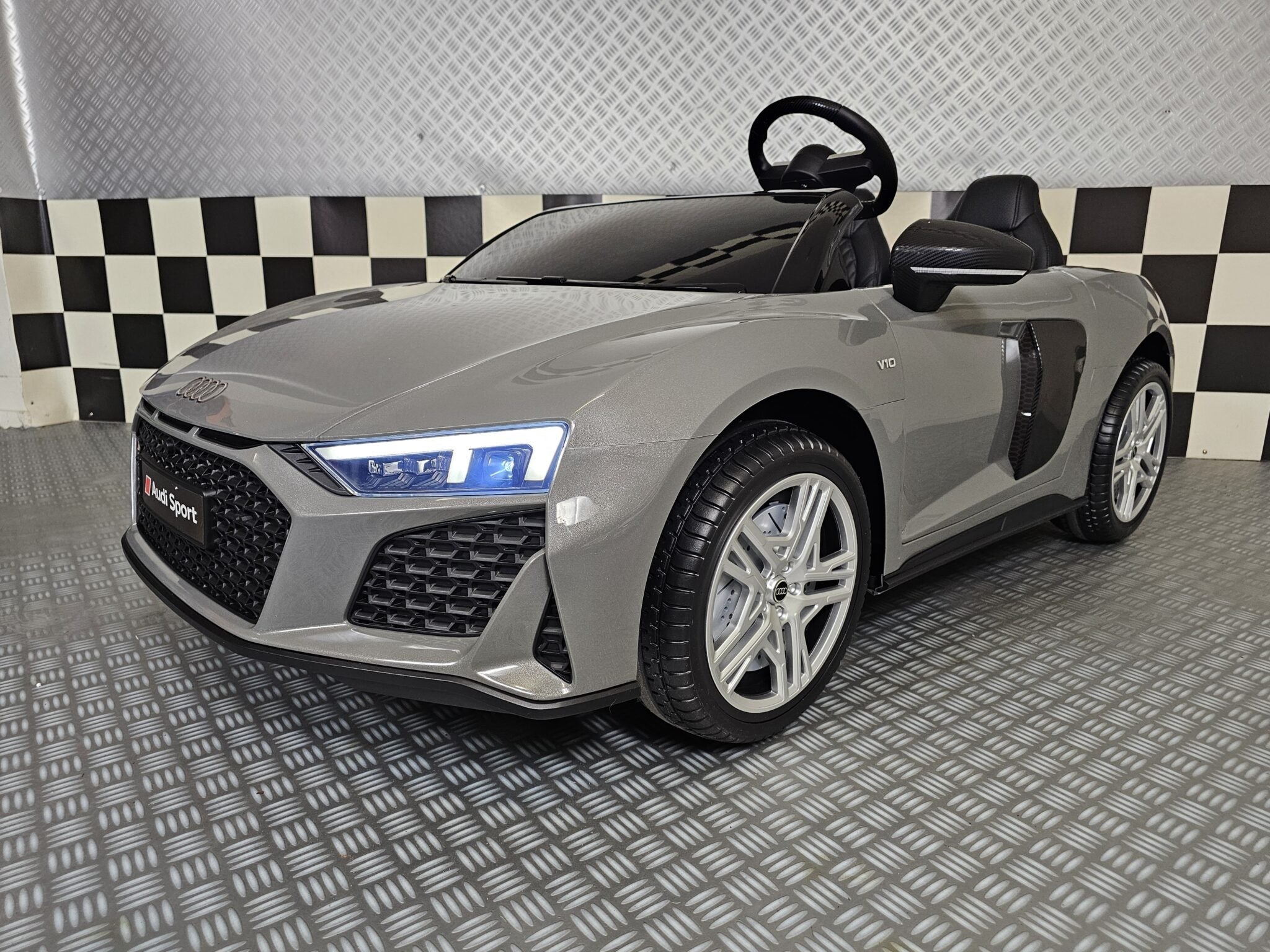 Kinderauto Audi R8 XXL 2-persoons 24 volt