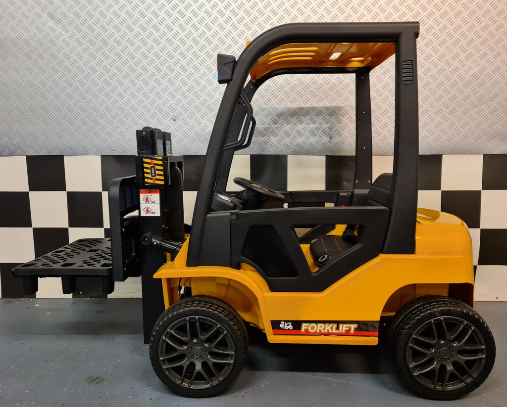 12V Electric Kids Forklift with Remote Control – Yellow Ride-On Forklift with Lift Function & Bluetooth